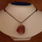 collier jaspe rouge sur cordon et cage- cjrc